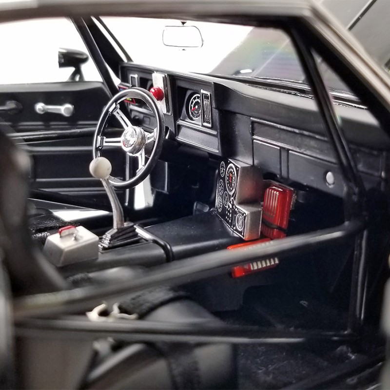 ACME 18935-B 1969 Chevrolet Camaro Street Fighter - Convict - Scale 1:18