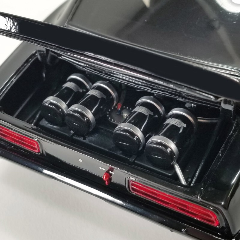 ACME 18935-B 1969 Chevrolet Camaro Street Fighter - Convict - Scale 1:18