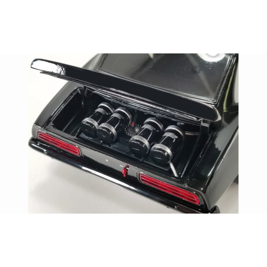 ACME 18935-B 1969 Chevrolet Camaro Street Fighter - Convict - Scale 1:18