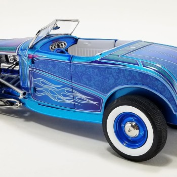 ACME A1805024 - 1932 Ford Roadster Hot Rod Blue Metallic with Flames - Scale 1:18