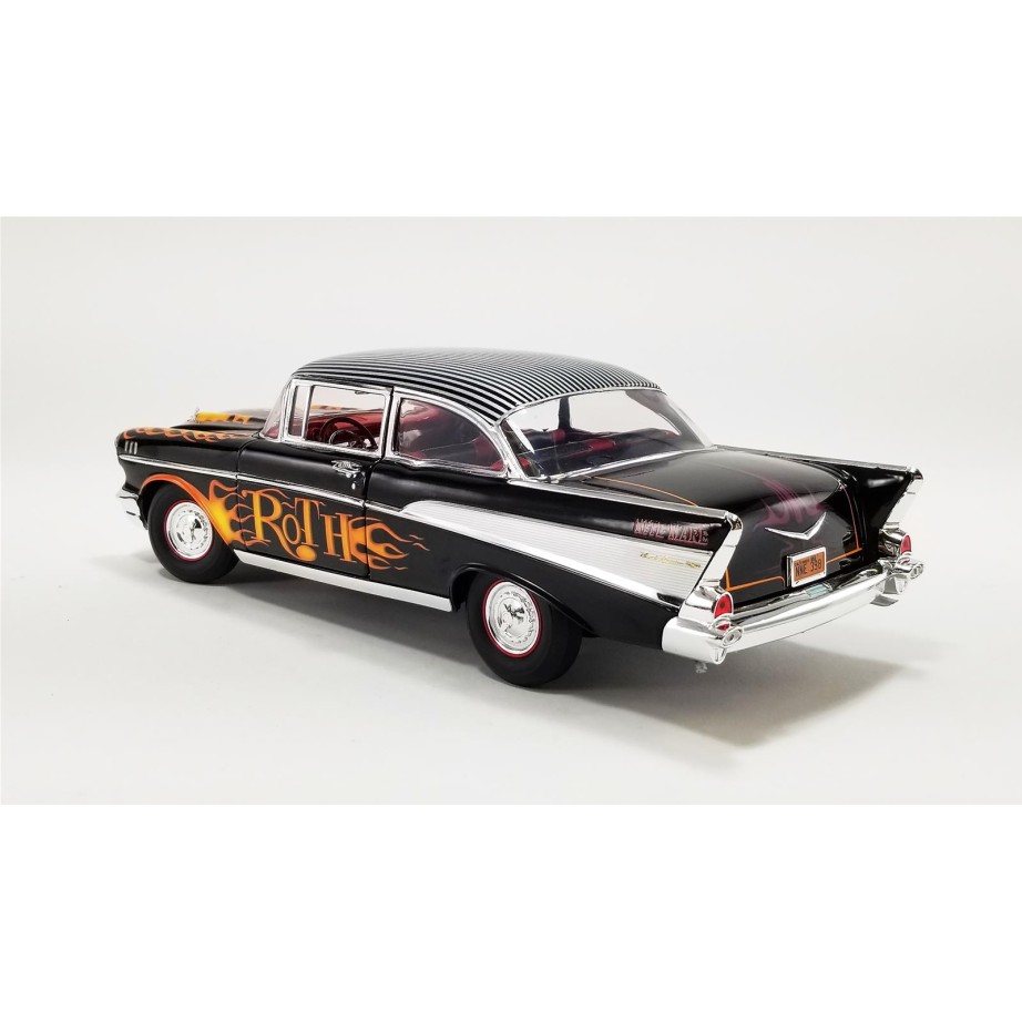 ACME  - Big Daddy Ed Roth Custom Paint Shop 1957 Chevrolet Bel Air - Scale 1:18