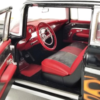 ACME  - Big Daddy Ed Roth Custom Paint Shop 1957 Chevrolet Bel Air - Scale 1:18