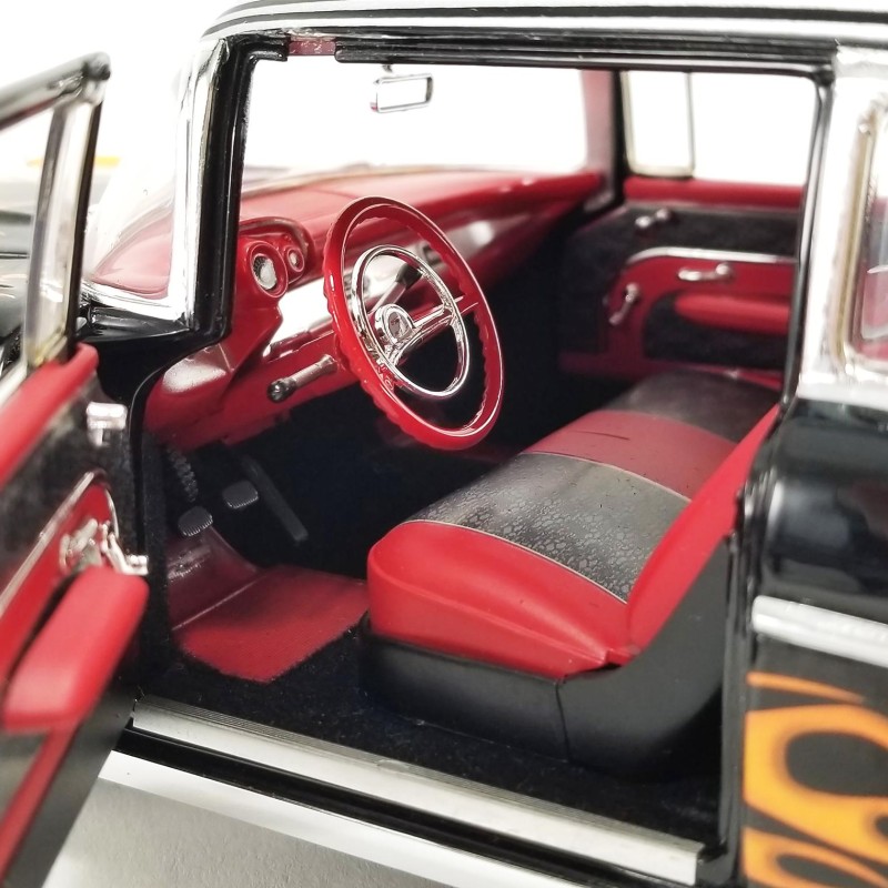 ACME  - Big Daddy Ed Roth Custom Paint Shop 1957 Chevrolet Bel Air - Scale 1:18