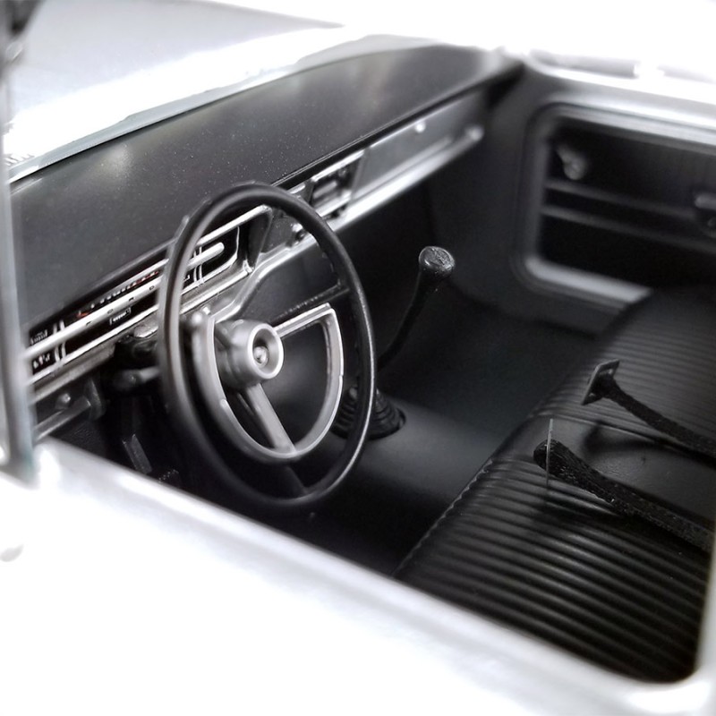 DDA ACME 1801402 1970 Ford F-350 Ramp Truck - BRUT Allan Moffat Racing - Scale 1:18