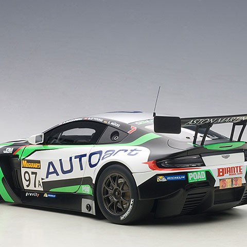 AUTOart - Aston Martin Vantage V12 No 97 3rd 12h Bathurst 2015 MacDowall O'Young Mücke - Scale 1:18