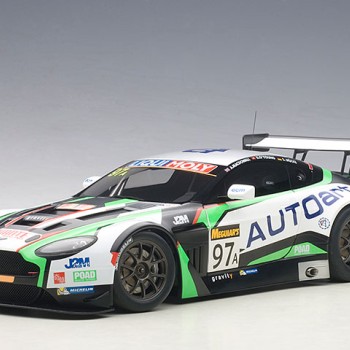 AUTOart - Aston Martin Vantage V12 No 97 3rd 12h Bathurst 2015 MacDowall O'Young Mücke - Scale 1:18