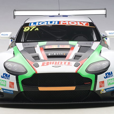 AUTOart - Aston Martin Vantage V12 No 97 3rd 12h Bathurst 2015 MacDowall O'Young Mücke - Scale 1:18