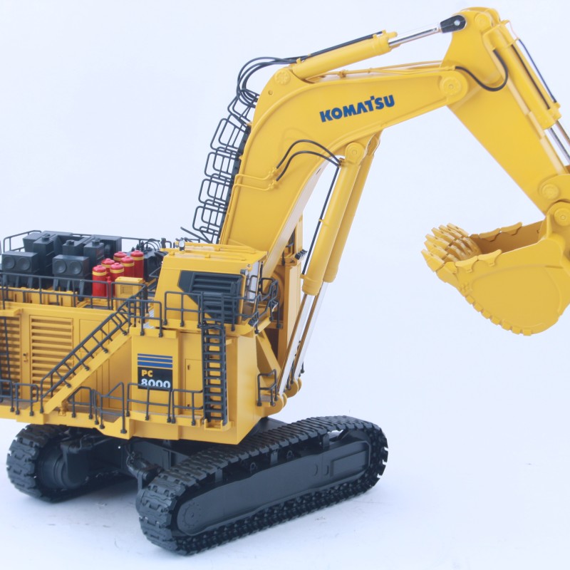 BYMO 25026-2 Komatsu PC8000-6 Diesel Backhoe Mining Excavator - Scale 1:50
