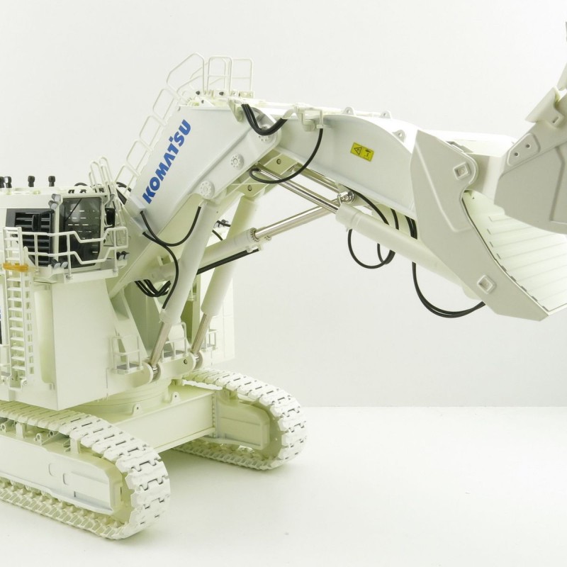 BYMO 25026/9 Komatsu PC8000-11 Diesel Mining Excavator with Front Shovel White  New 2022 - Scale 1:50