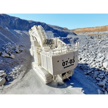 BYMO 25026/3 Komatsu PC8000-6 Electric Mining Excavator with Backhoe Sovel Cerrejon - Scale 1:50