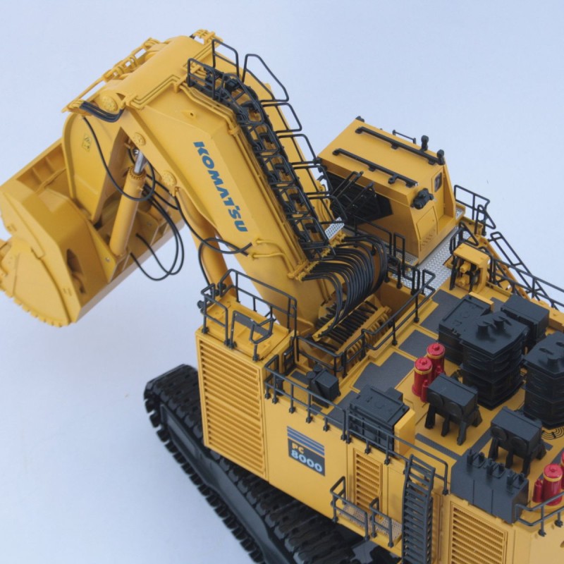 BYMO 25026/8 Komatsu PC8000-11 Diesel Mining Excavator with Front Shovel Yellow New 2022 - Scale 1:50
