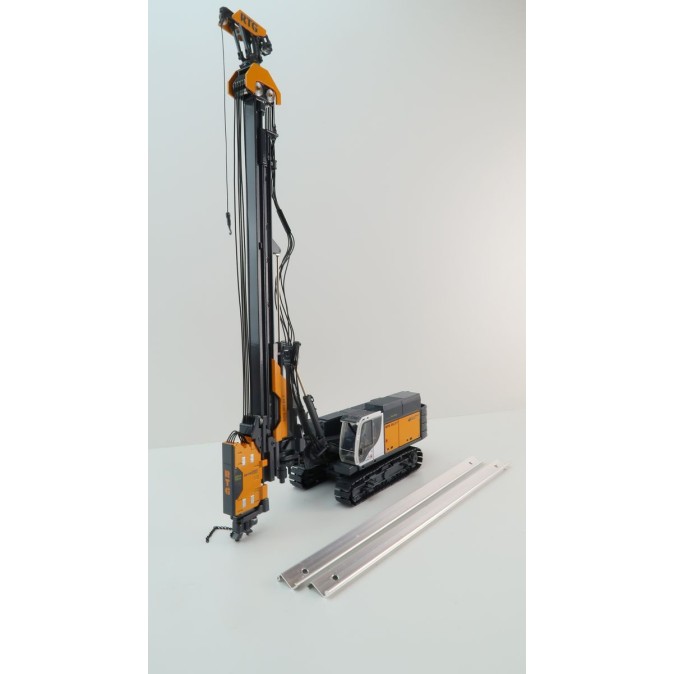 BYMO 25028/1 BAUER RTG RG 21 T Pile Driver with Hydraulic Vibrator 2023 - Scale 1:50 