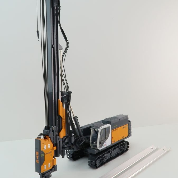 BYMO 25028/1 BAUER RTG RG 21 T Pile Driver with Hydraulic Vibrator 2023 - Scale 1:50 