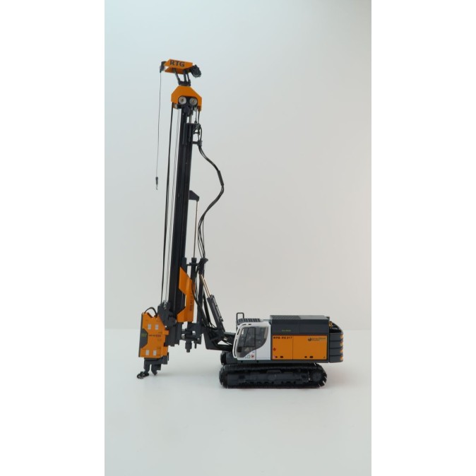 BYMO 25028/1 BAUER RTG RG 21 T Pile Driver with Hydraulic Vibrator 2023 - Scale 1:50 