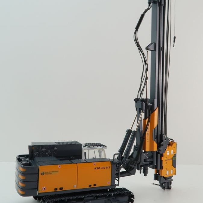 BYMO 25028/1 BAUER RTG RG 21 T Pile Driver with Hydraulic Vibrator 2023 - Scale 1:50 