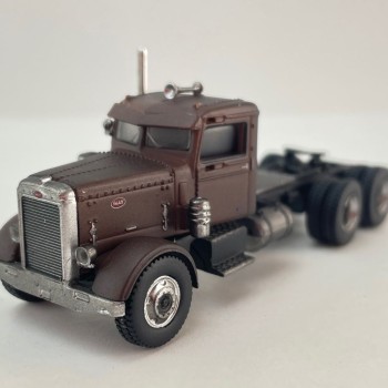 Brekina - 1955 Peterbilt 281 Prime Mover Rust  - Movie Duel - Scale 1:87