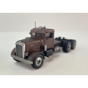 Brekina - 1955 Peterbilt 281 Prime Mover Rust  - Movie Duel - Scale 1:87