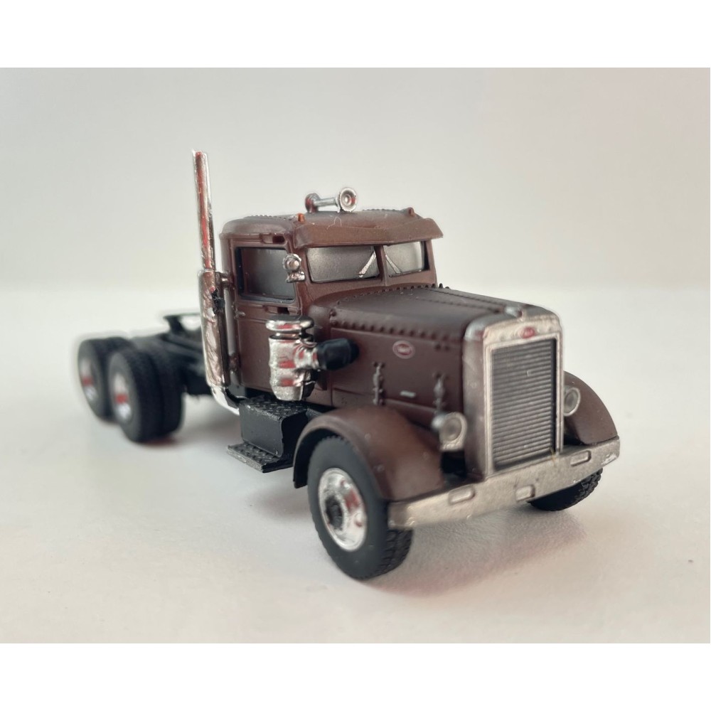 Brekina - 1955 Peterbilt 281 Prime Mover Rust  - Movie Duel - Scale 1:87