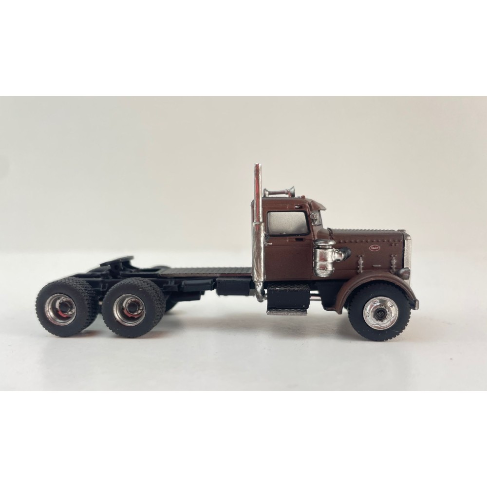 Brekina - 1955 Peterbilt 281 Prime Mover Rust  - Movie Duel - Scale 1:87