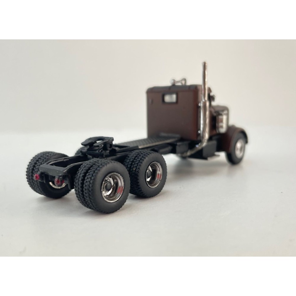 Brekina - 1955 Peterbilt 281 Prime Mover Rust  - Movie Duel - Scale 1:87