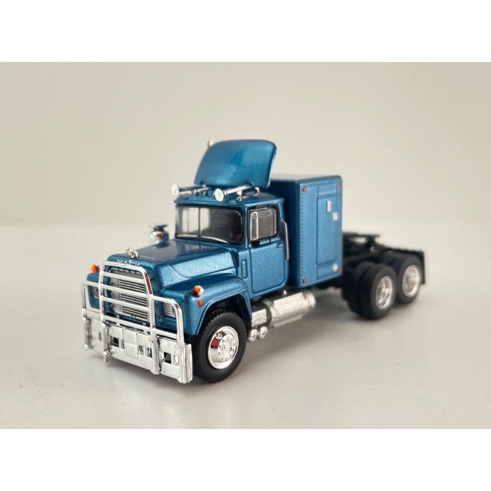 Brekina - 1966 Mack RS 700 6x4 Prime Mover Metallic Blue - Scale 1:87 