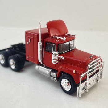 Brekina - 1966 Mack RS 700 6x4 Prime Mover Red - Scale 1:87