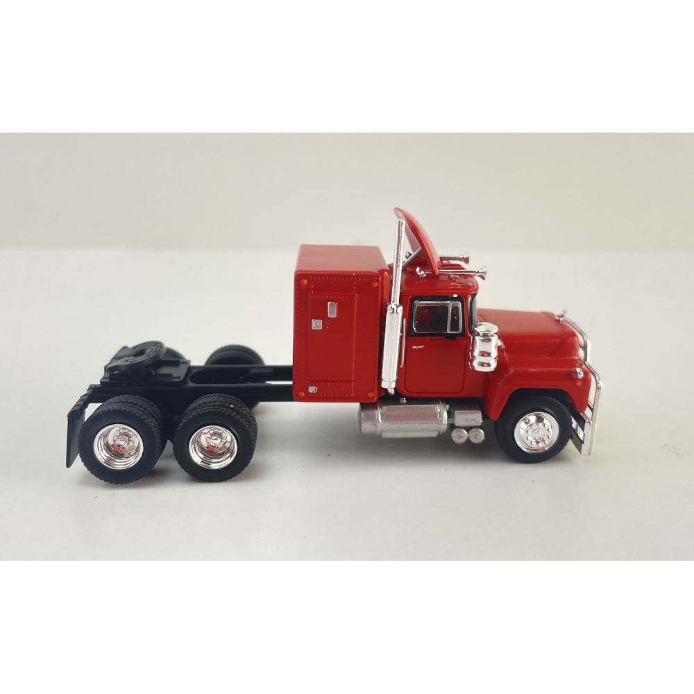 Brekina - 1966 Mack RS 700 6x4 Prime Mover Red - Scale 1:87