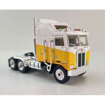 Brekina - Kenworth K 100 Aerodyne 6x4 Prime Mover Yellow / White - Scale 1:87