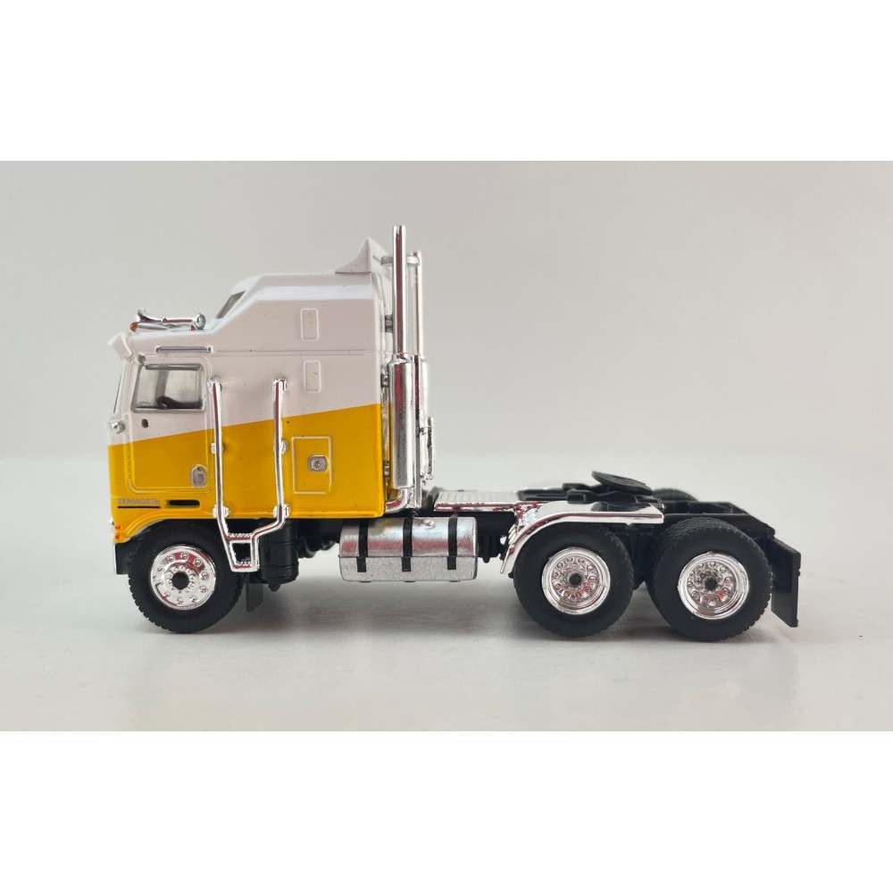 Brekina - Kenworth K 100 Aerodyne 6x4 Prime Mover Yellow / White - Scale 1:87