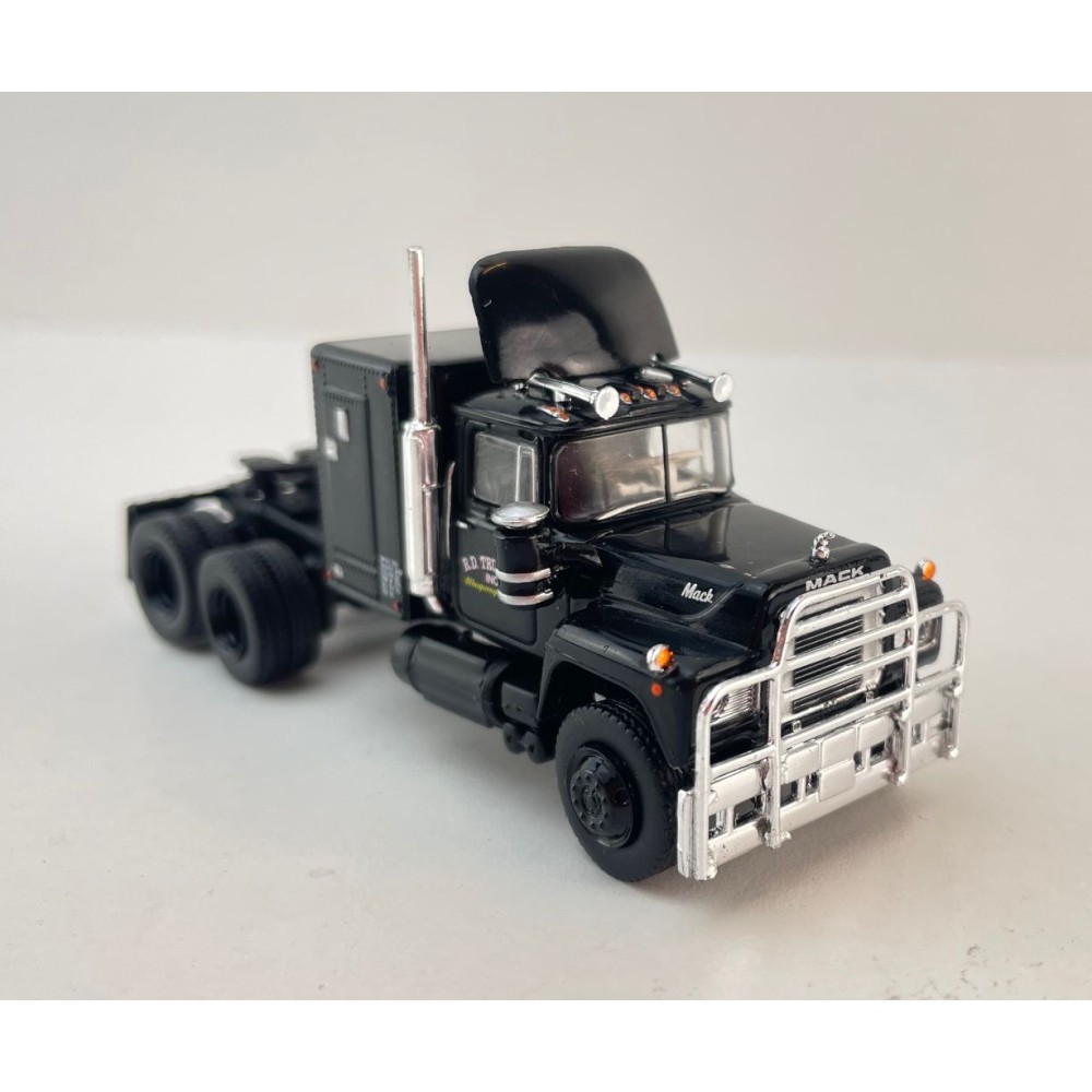 Brekina - Mack RS 700 6x4 Prime Mover R.D. Trucking Rubber Ducky Movie Convoy - Scale 1:87
