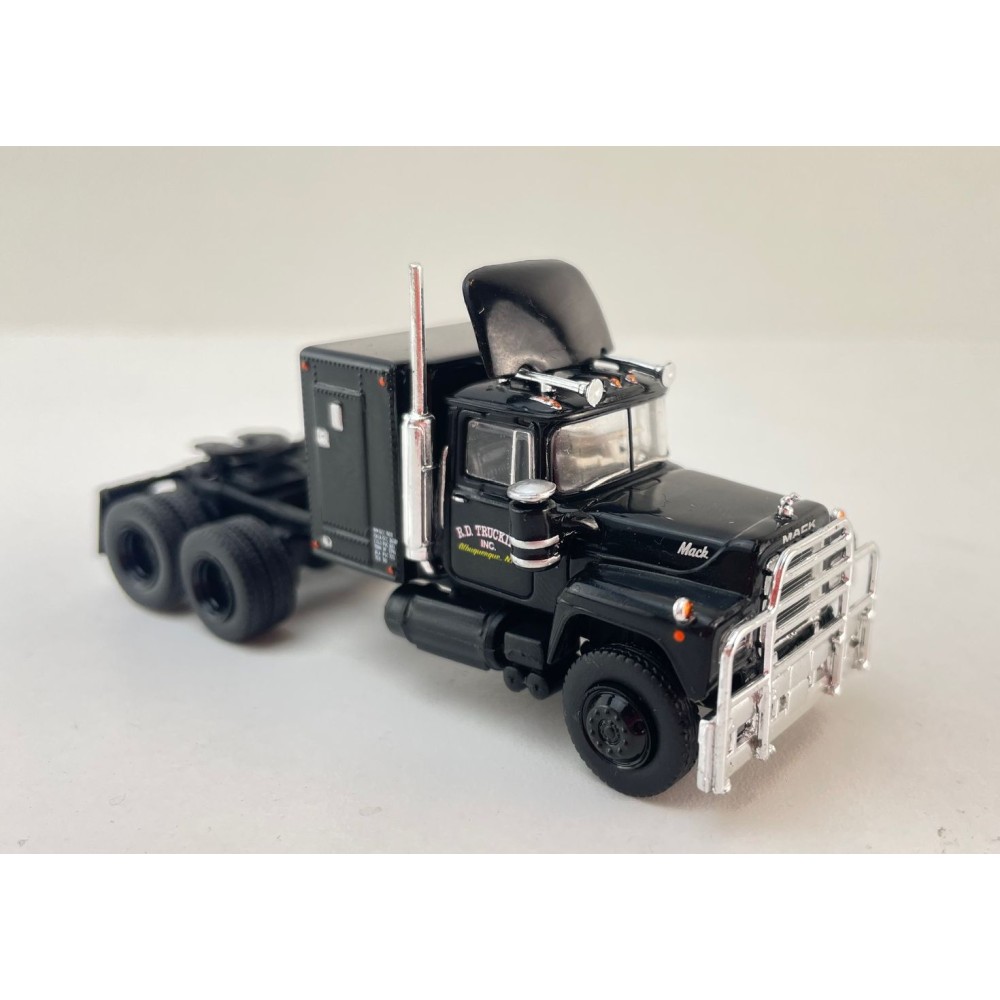 Brekina - Mack RS 700 6x4 Prime Mover R.D. Trucking Rubber Ducky Movie Convoy - Scale 1:87