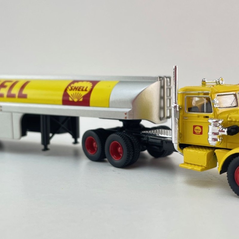 Brekina - Peterbilt 281 Prime Mover with Tank Trailer - Shell - Scale 1:87
