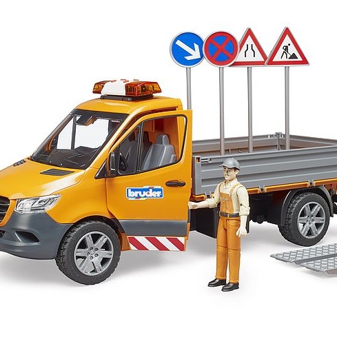 Bruder 02677 - Mercedes G3 Sprinter Municipal with Driver & L+S BB