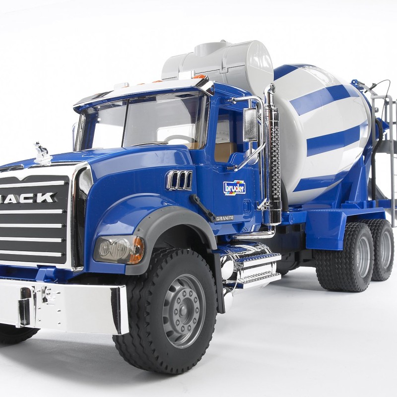 Bruder 02814 - MACK Granite Cement Mixer - Scale 1:16