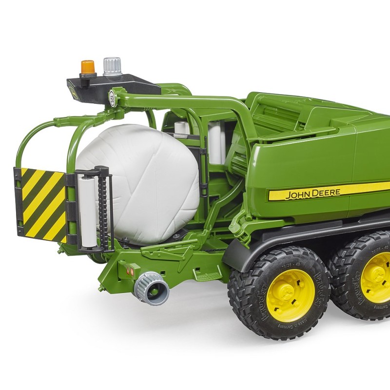 Bruder 02032 - John Deere Chamber Wrapping Baler C441R  New 2023 - 1:16 Scale