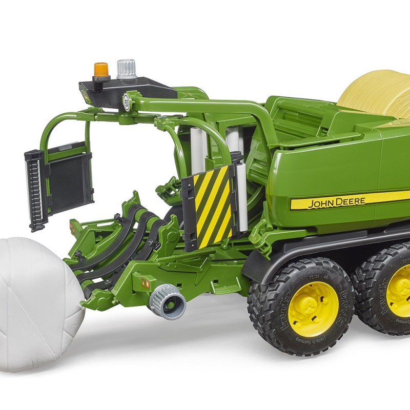 Bruder 02032 - John Deere Chamber Wrapping Baler C441R  New 2023 - 1:16 Scale