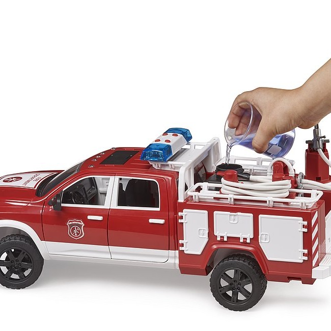 Bruder 02544 - Dodge RAM 2500 Fire Engine Pickup Truck with L+S Module - Scale 1:16 New 2025