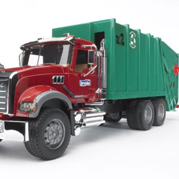 Bruder 02812 - MACK Granite Garbage Truck - Scale 1:16