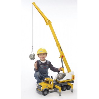 Bruder 02818 - MACK Granite Liebherr Crane Truck - Scale 1:16 