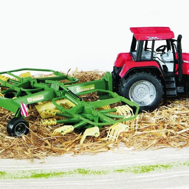 Bruder 02216 - Krone Swadro 761 Dual Rotary Swath Windrower - Scale 1:16