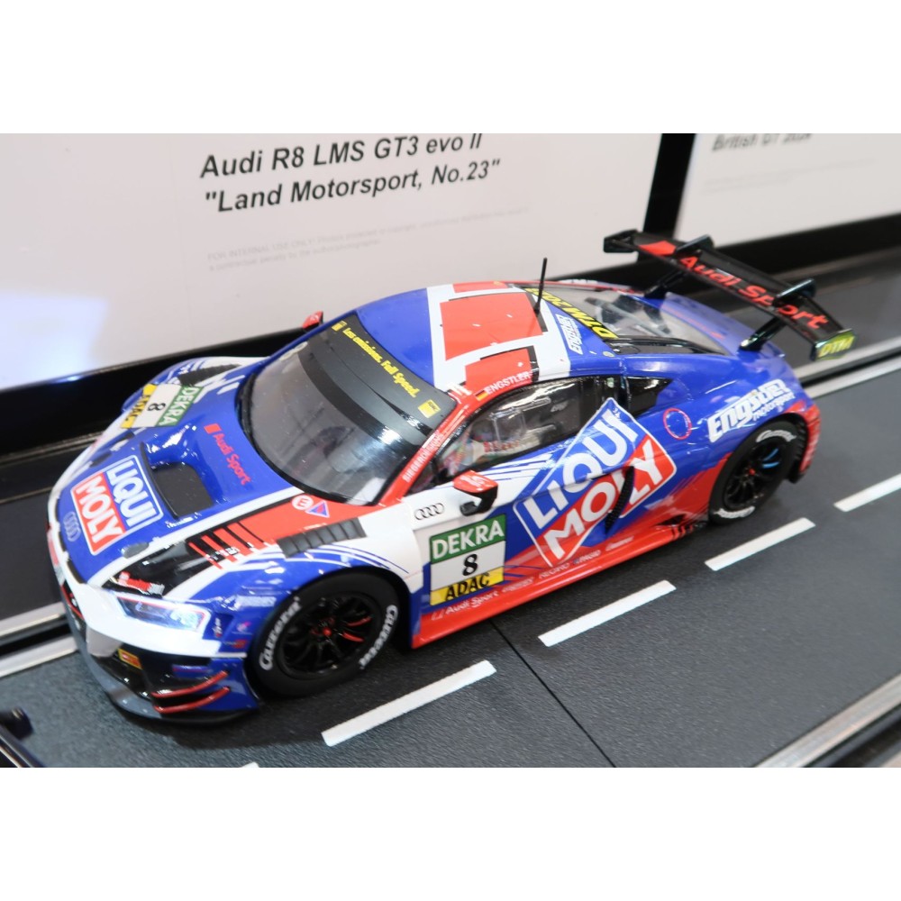 Carrera 23966 DIGITAL 1:24 Audi R8 LMS GT3 evo II Engstler Motorsport No 8 Slot Car