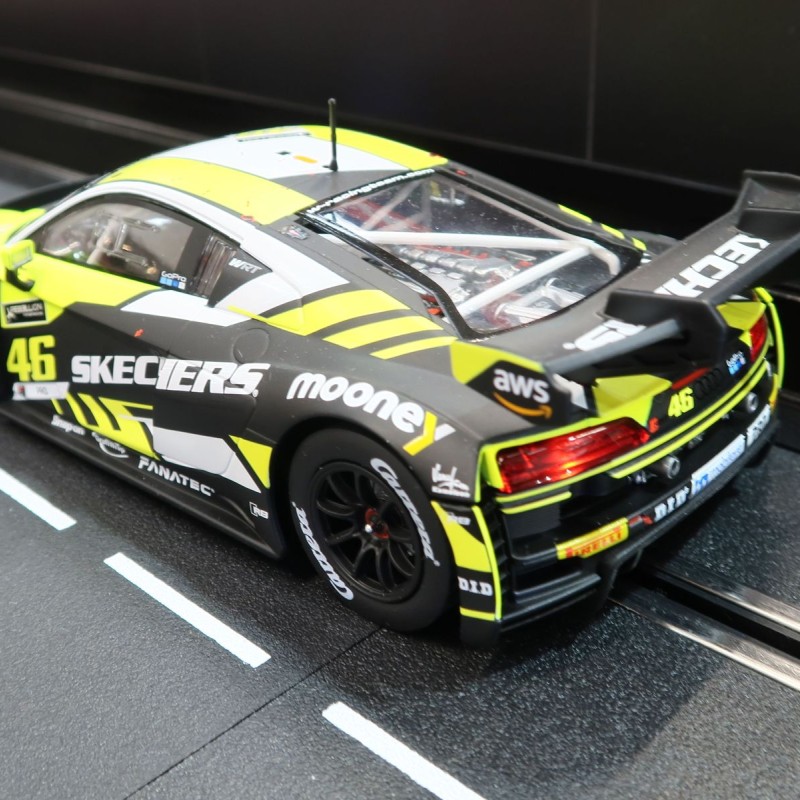 Carrera 23980 Digital 1:24 Audi R8 LMS GT3 Evo II Valentino Rossi No.46 Slot Car