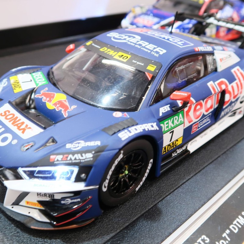 Carrera 23982 Digital 1:24 Audi R8 LMS GT3 Abt Sportsline - Red Bull DTM 2024 Slot Car