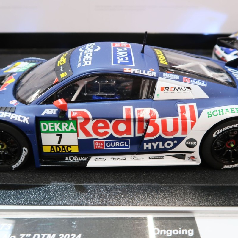 Carrera 23982 Digital 1:24 Audi R8 LMS GT3 Abt Sportsline - Red Bull DTM 2024 Slot Car
