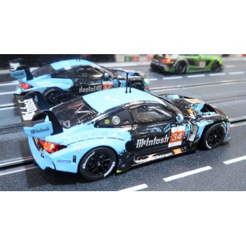 Carrera 32013 Digital 1:32 BMW M4 GT3 Walkenhorst Motorsport No.34 24h Le Mans Slot Car