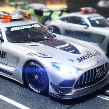 Carrera 32016 Digital 1:32 Mercedes-AMG GT3 Evo Savety Pace Car Silver Slot Car
