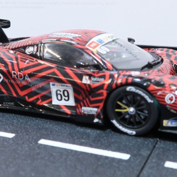 Carrera 32020 Digital 1:32 McLaren 720S GT3 Optimum Motorsport No 69 International GT Open 2023 Slot Car