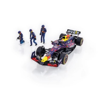 Carrera 32048 Digital 1:32 2024 F-1 Oracle Red Bull Racing RB20 - M Verstappen No.1 - Silverstone Special Set with 3 Figurines Limited Edition