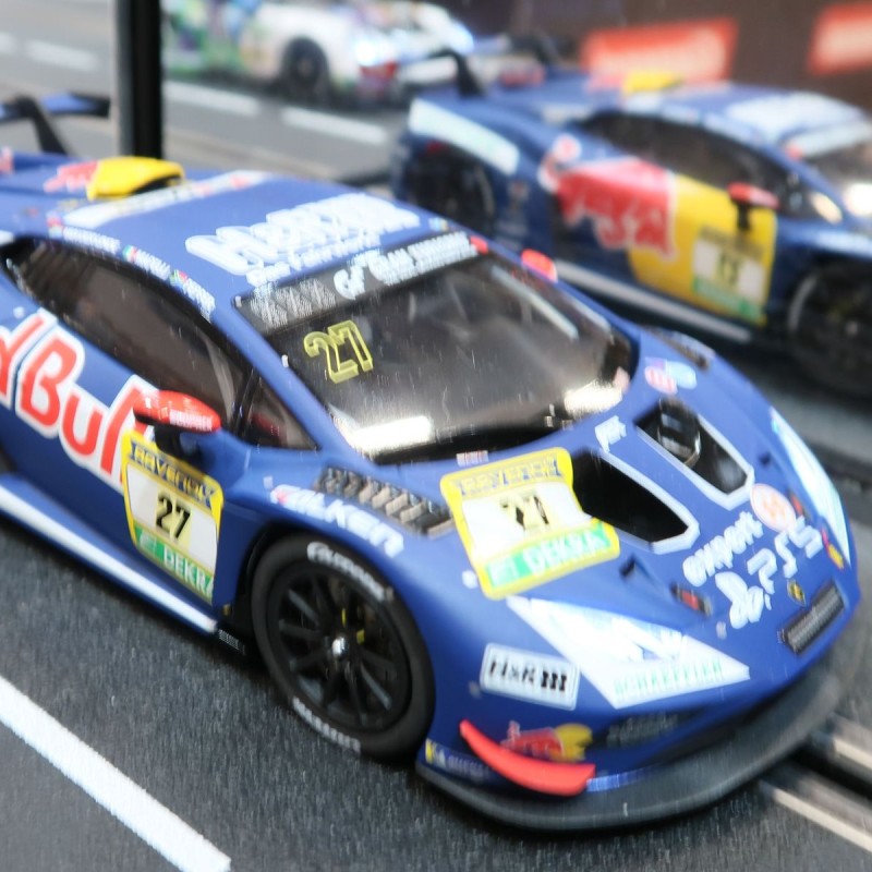 Carrera 32057 Digital 1:32 Lamborghini Huracan GT3 Evo2 Abt-Sportsline No 27 Slot Car