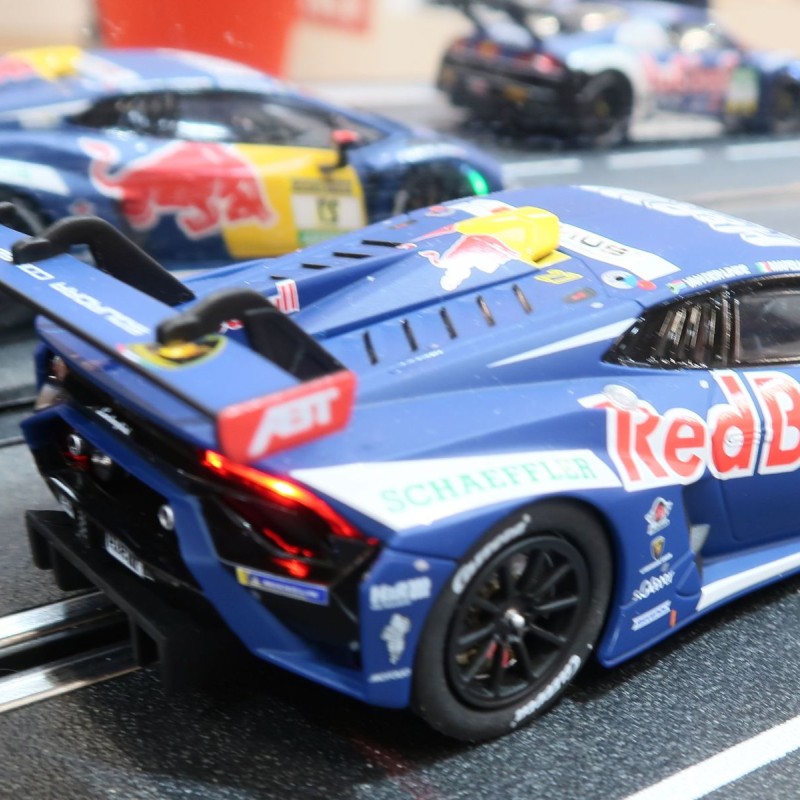 Carrera 32057 Digital 1:32 Lamborghini Huracan GT3 Evo2 Abt-Sportsline No 27 Slot Car
